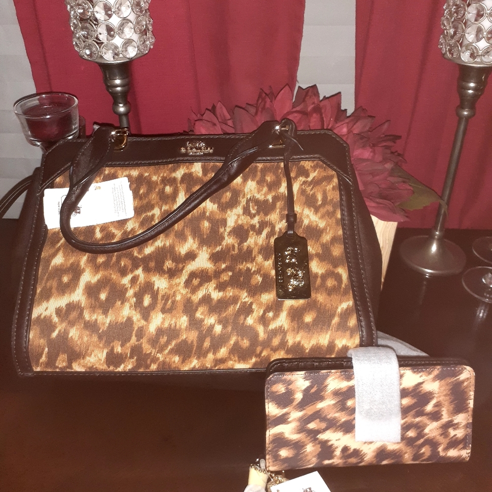 Coach purse and wallet